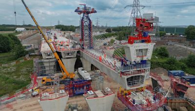 HS2 uses cantilever construction method for River Tame West Viaducts