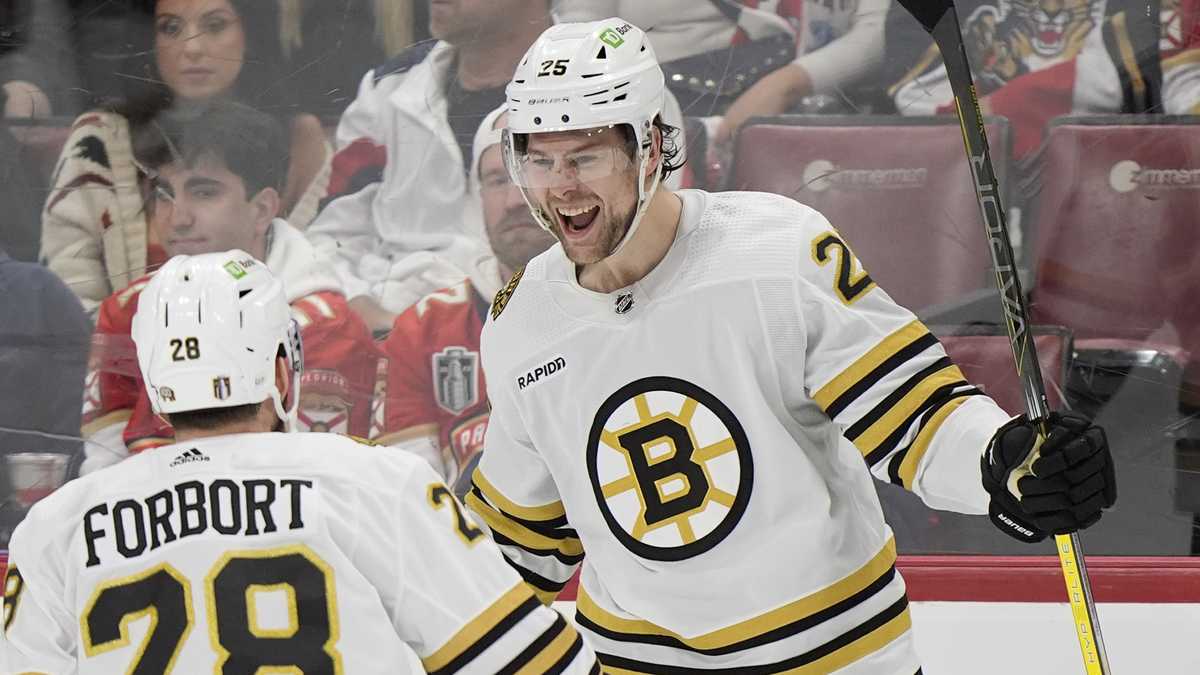 Bruins' Brandon Carlo scores Game 1 goal hours after birth of his son