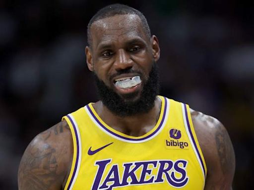 Lakers Star LeBron James Sends Message to Teammates on Brink of Elimination