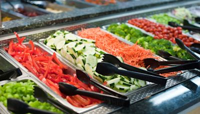 Skip These Items At The Salad Bar If You Want To Avoid Food Poisoning