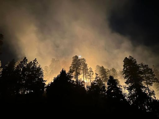 ‘It’s just gone in moments’: Evacuees speak about the destruction of Ruidoso fires