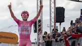 Exhibición de Tadej Pogacar sentencia el Giro de Italia