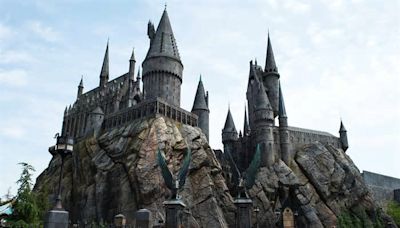 Passengers Stuck on Harry Potter Ride for Over an Hour Are Suing Universal Studios Hollywood