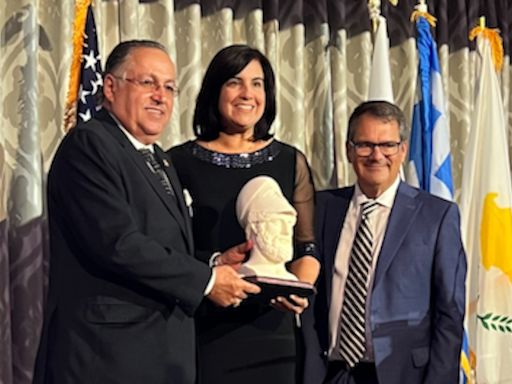 Rep. Malliotakis receives award for ‘undying commitment to serving the public’