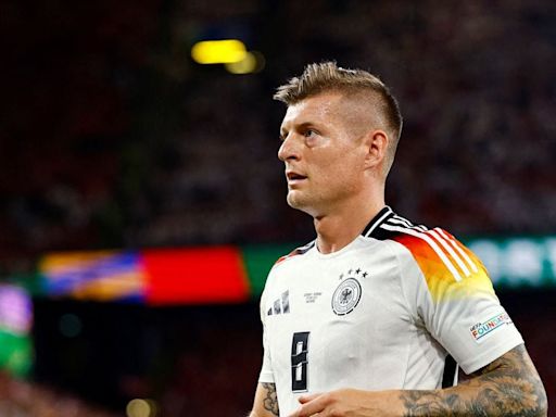 Toni Kroos se despidió del fútbol con un sentido mensaje: pidió disculpas a Pedri por lesionarlo