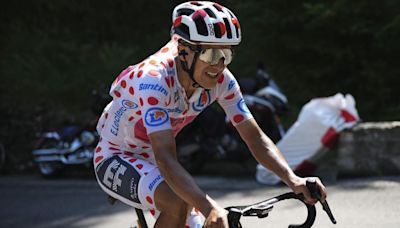 Richard Carapaz, rey de la montaña del Tour de Francia a falta de un día de su conclusión por delante de Pogacar