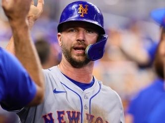 Pete Alonso: 'I ﻿don't think I'm putting any sort of pressure on myself' amid Mets contract situation