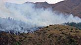 Voraz incendio forestal continúa tras 24 horas en Cuenca
