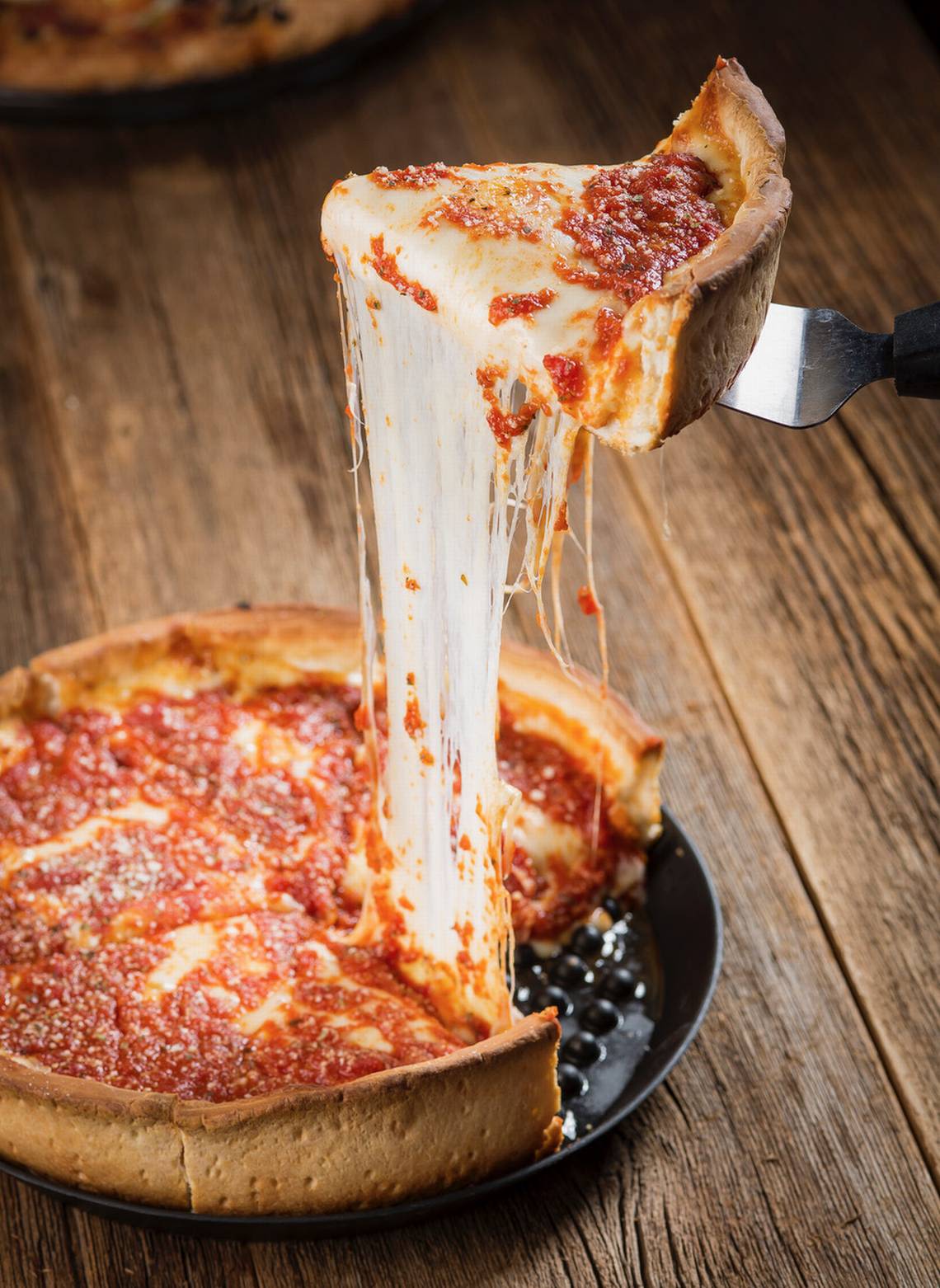 New Chicago-style deep-dish pizza, sandwich restaurant coming to Lexington