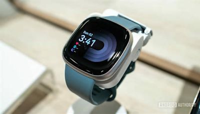This 48% price drop on the Fitbit Versa 4 looks too good to be true