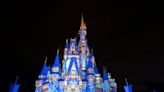 Disney World ilumina la Navidad con la Rana René, Bella y el castillo de Cenicienta