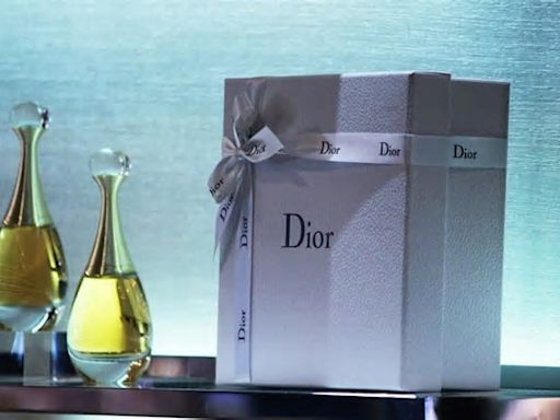 Perfumes de la marca DIOR con más del 30% de DESCUENTO por MENOS de $3,000: Ideales para regalar