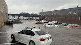 Beryl aftermath: Workers ‘strip down’ to underwear, swim from flooded Montreal warehouse | Globalnews.ca