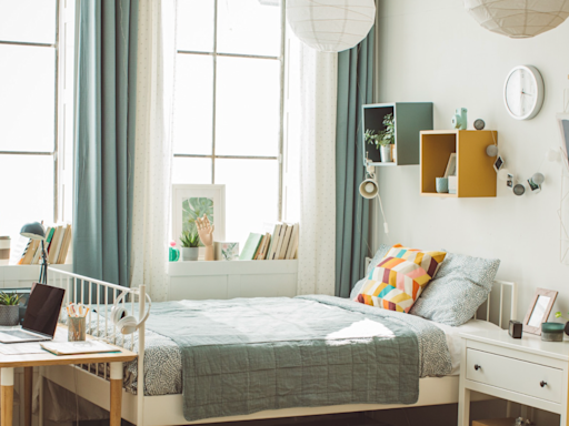 College Dorm Room Essentials You Don't Want to Forget