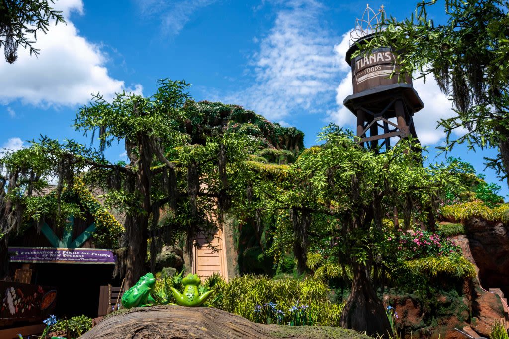 Theme parks prep previews for Tiana ride, DreamWorks Land