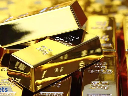 Gold holds steady as investors await US data for more Fed clues