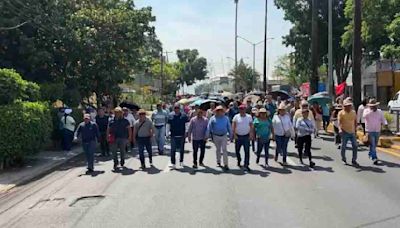 Marcha SNTE en Oaxaca; acusan actos violentos en CDMX