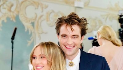 Robert Pattinson Doesn't “Give a Sh*t” About Suki Waterhouse's Exes