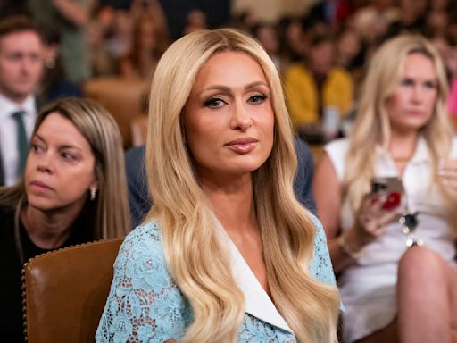 Paris Hilton raconte les violences sexuelles et physiques subies durant sa jeunesse : "J'ai été attachée, trainée dans les couloirs et abusée"