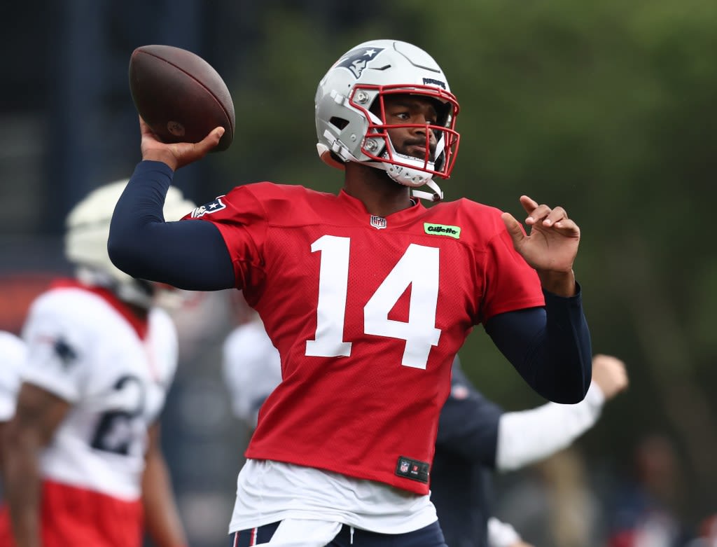 Patriots training camp Day 5: Jacoby Brissett pulls away from Drake Maye, defense loses starters
