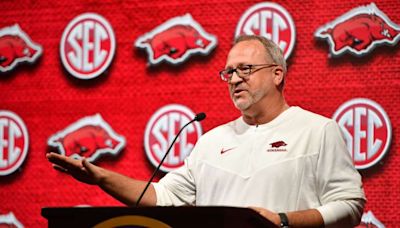 Neighbors insists Arkansas sticking to plan on revamped roster despite portal exits