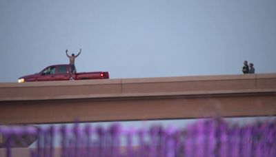 Standoff shuts down sections of North Freeway and Northeast Loop 820 in Fort Worth following police pursuit