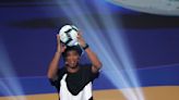 Ronaldinho launching worldwide street soccer league