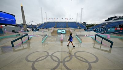 Pouring rain disrupts Games after drenched opening ceremony