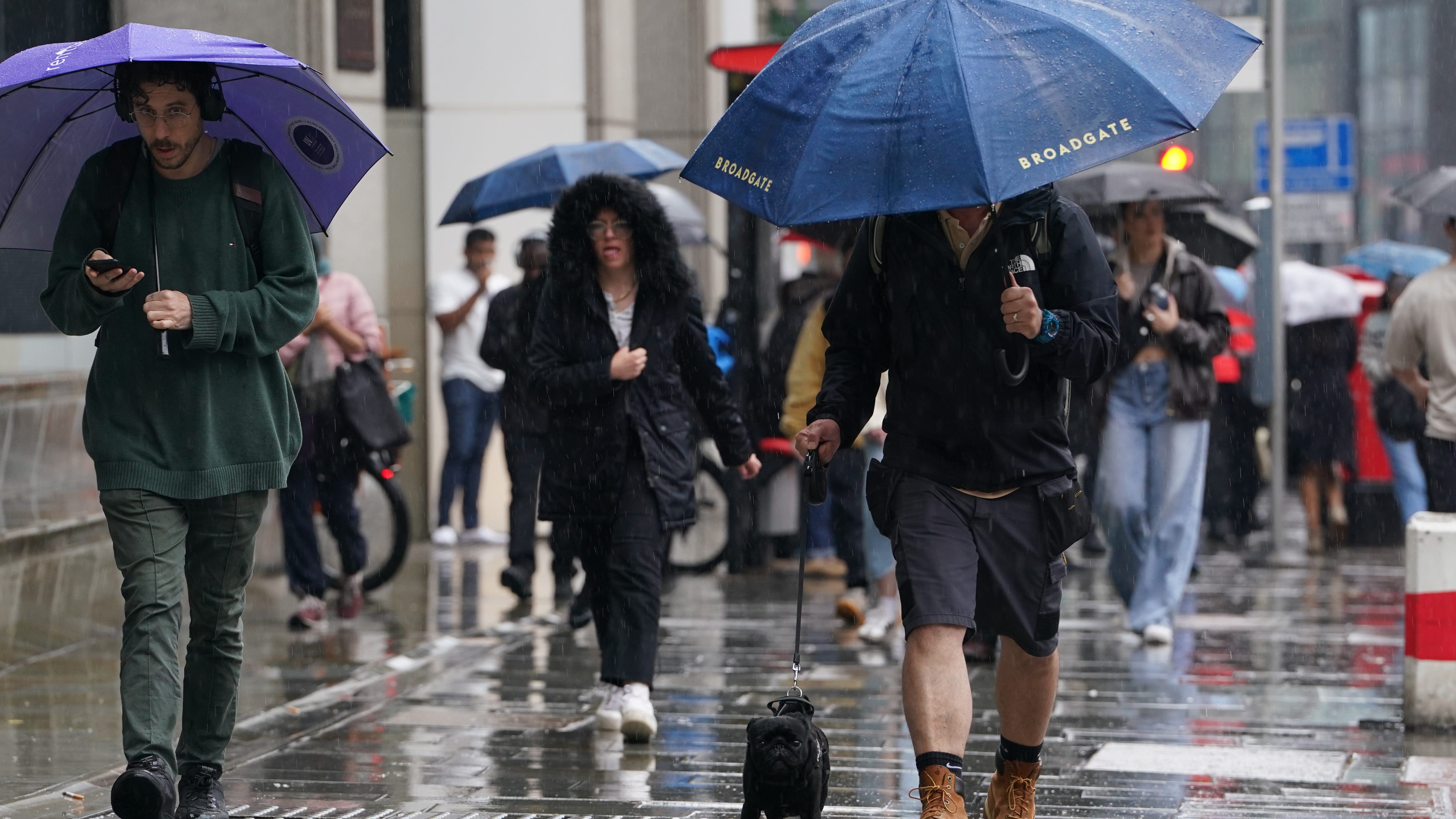 Warnings of flooding as heavy rain forecast for much of the country