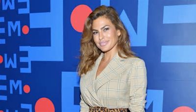 "I figli si fanno a 20 anni?": perché Eva Mendes è felice di essere diventata mamma dopo i 40