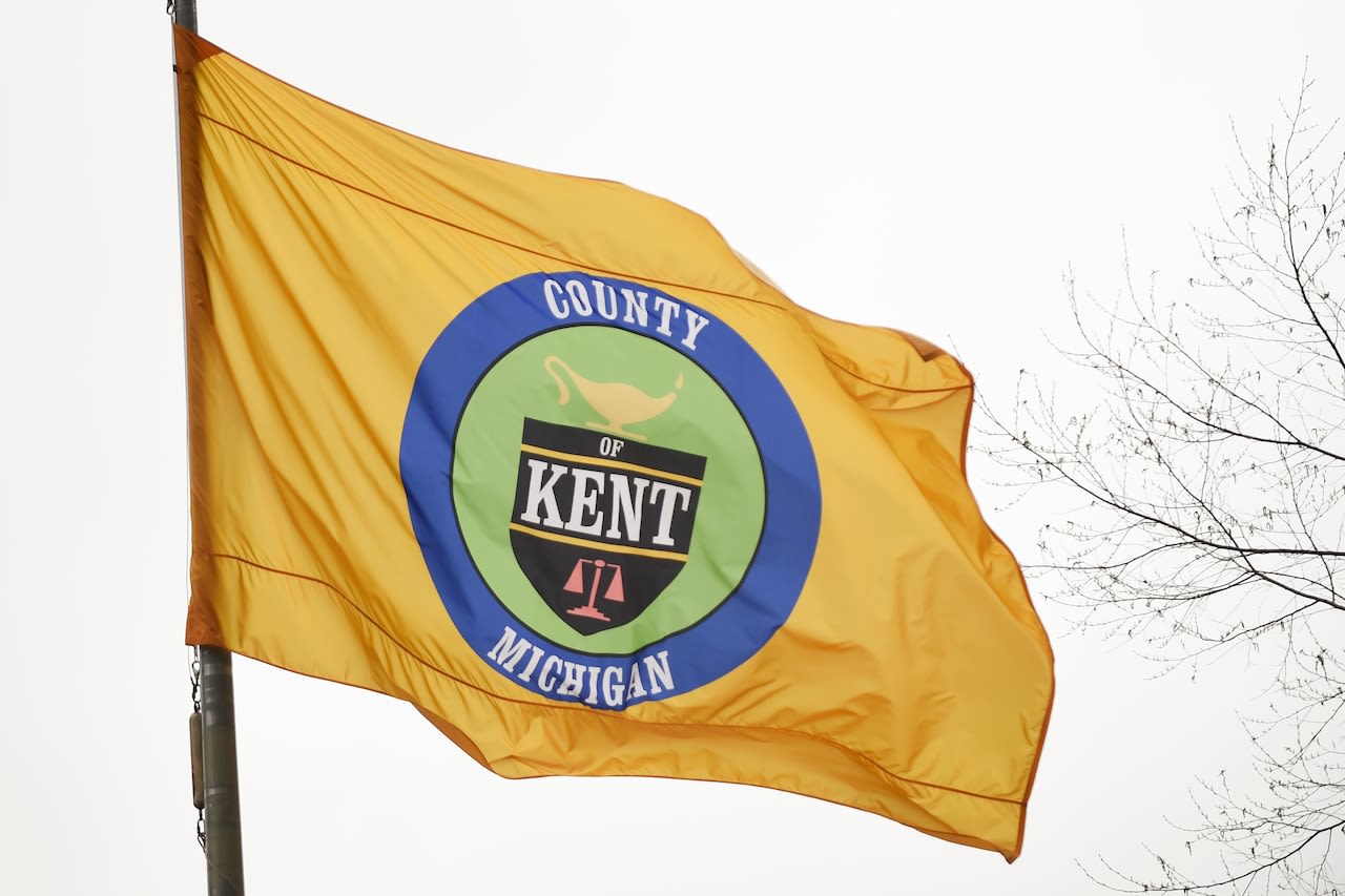 Voters pick Democrat, Republican candidates to contend for Kent County Commission seat