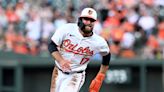 Orioles rookie throws Craig Kimbrel's 422nd save ball into Kauffman Stadium fountain, mocked by teammates