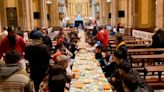 La foto de un comedor en la Catedral Metropolitana generó malestar en la Iglesia con sectores del kirchnerismo