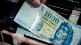 Emerging-Market Currencies Hit Two-Month Low on Flight From Risk