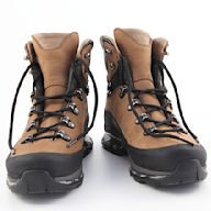 Similar to steel toe boots, but with a composite material instead of steel Lighter in weight than steel toe boots Ideal for those who work in areas with metal detectors, as they are non-metallic