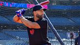 Bautista takes BP, shares views on current Blue Jays: 'It's coming'
