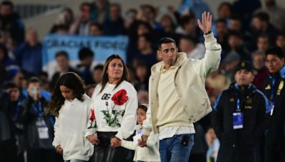 El mensaje de Messi para Di María en la pantalla gigante del Monumental