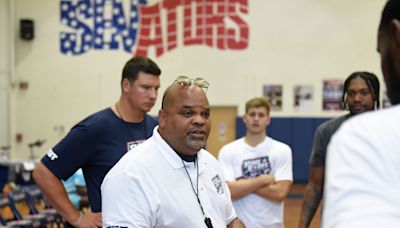 Chris Smith laid the groundwork for UConn men’s basketball. Now he’s coaching the stars who followed.