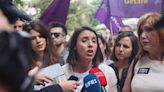 Irene Montero acusa a los empresarios españoles de "lavar la cara" al "siniestro" Milei