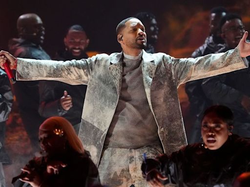 Will Smith debuts new song in fiery performance at the BET Awards