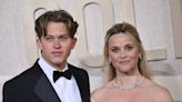 Look: Reese Witherspoon brings son Deacon to Golden Globes