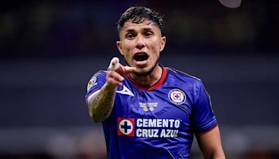 Cruz Azul confirma desvinculación con Carlos Salcedo