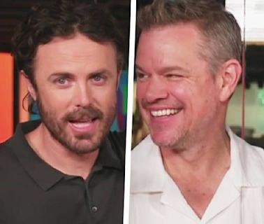 El mensaje en español de Casey Affleck y Matt Damon por el estreno de su película ‘The Instigators’