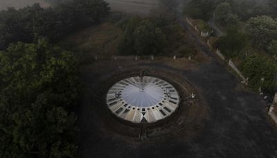 Una nave espacial construida en una aldea de Ourense: la aventura de Lucio Ballesteros tiene heredero