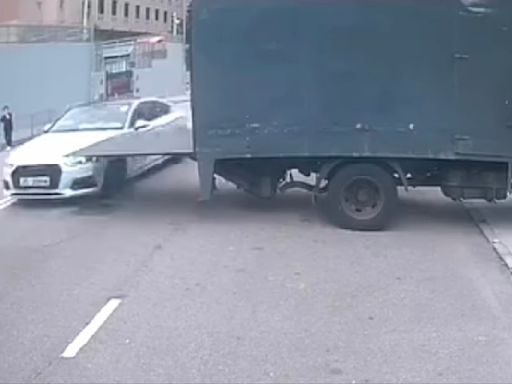 【有片】貨車路中心開尾板 司機涉危駕被捕