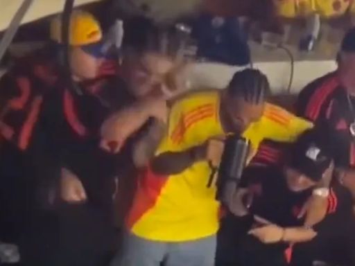 La criticada actitud de un cantante colombiano con un fanático argentino que derivó en la pelea de Maluma con los hinchas en la final de la Copa América
