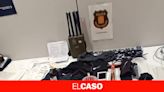 The arsenal found by Mossos in a car in Torridambara