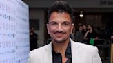 Peter Andre caught TV star sunbathing topless and his one-word remark is priceless