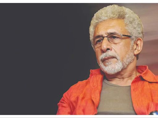 Naseeruddin Shah: It’s a misconception that acting on stage should be 10 times larger than life | Hindi Movie News - Times of India