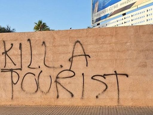 'Kill a tourist' graffiti appears on wall in Mallorca after anti-tourism protest